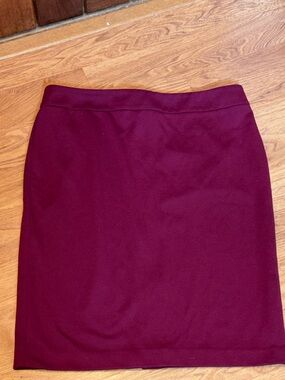Kasper Women's Burgundy Pencil Skirt